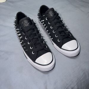 Converse Chuck Taylor Studded Shoes Size 10 Silver Spikes Black Women's NEW